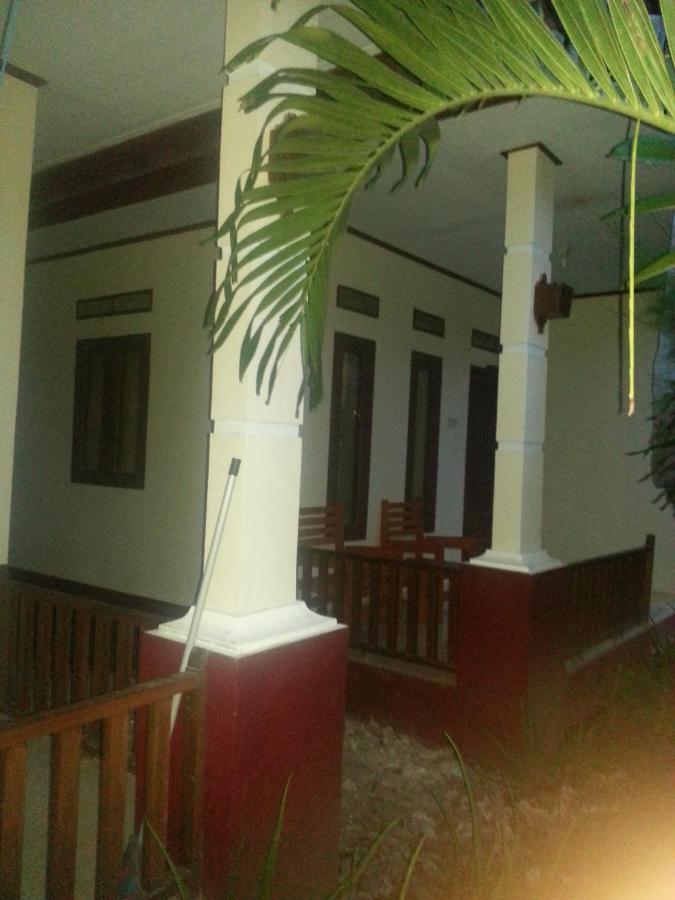 Family Bungalow Gili Meno Exterior photo
