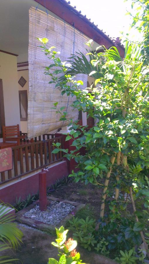 Family Bungalow Gili Meno Exterior photo